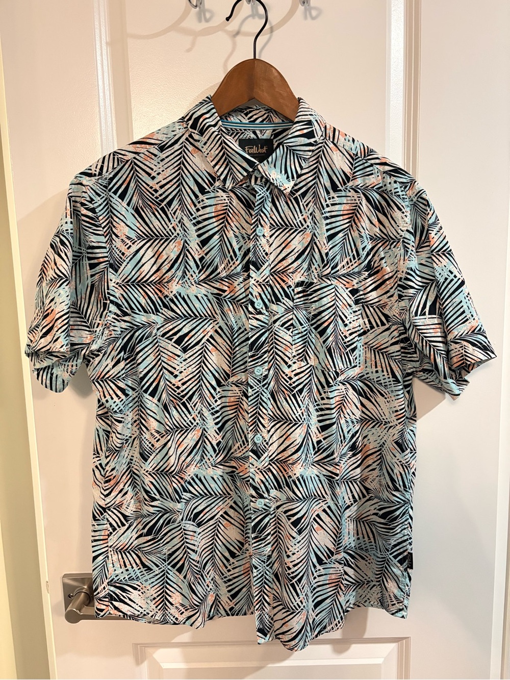 Men’s Palm Leaf Print Short Sleeve Button-Down